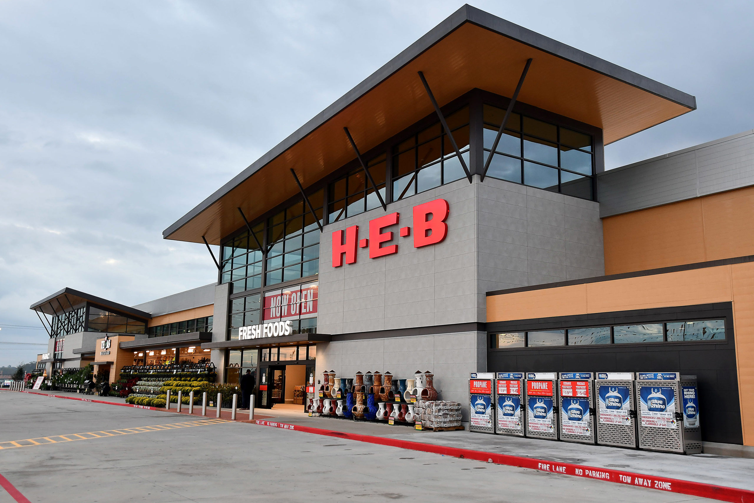 HOLIDAY HOURS AT HEB HEB Newsroom