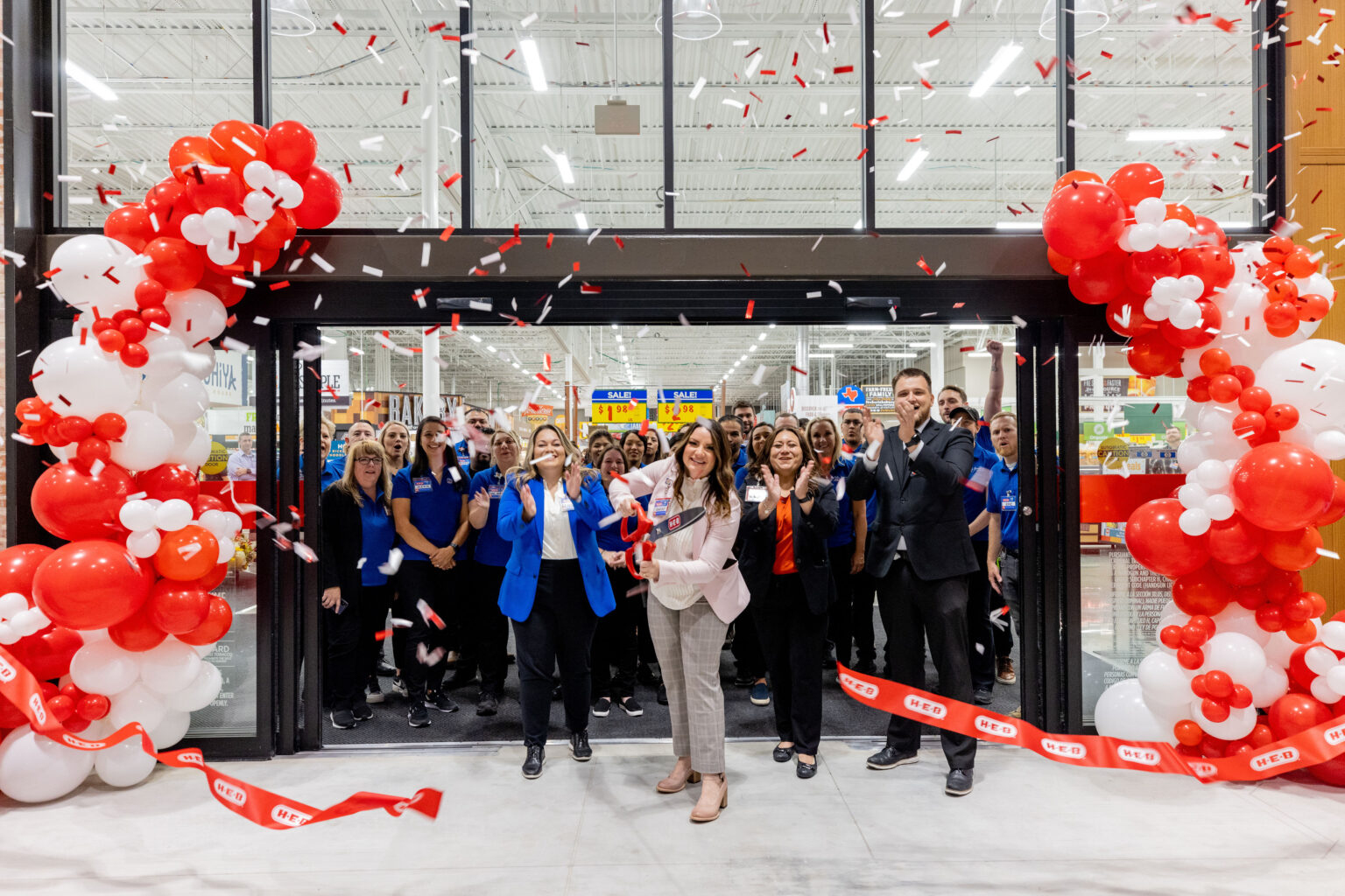 Nutty Brown H-E-B Opens In Austin - H-E-B Newsroom