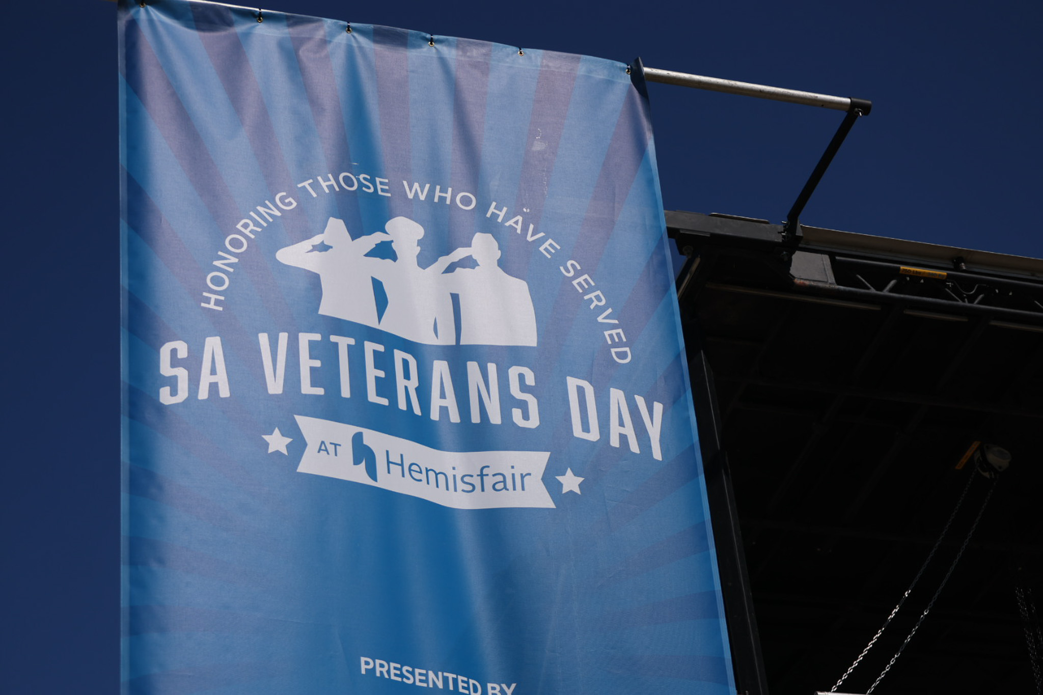 HEBNR_OA_VETDAY_7721