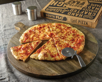 H-E-B Rolls Out South Flo Pizza Across Texas - H-E-B Newsroom