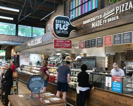 H-E-B Rolls Out South Flo Pizza Across Texas - H-E-B Newsroom