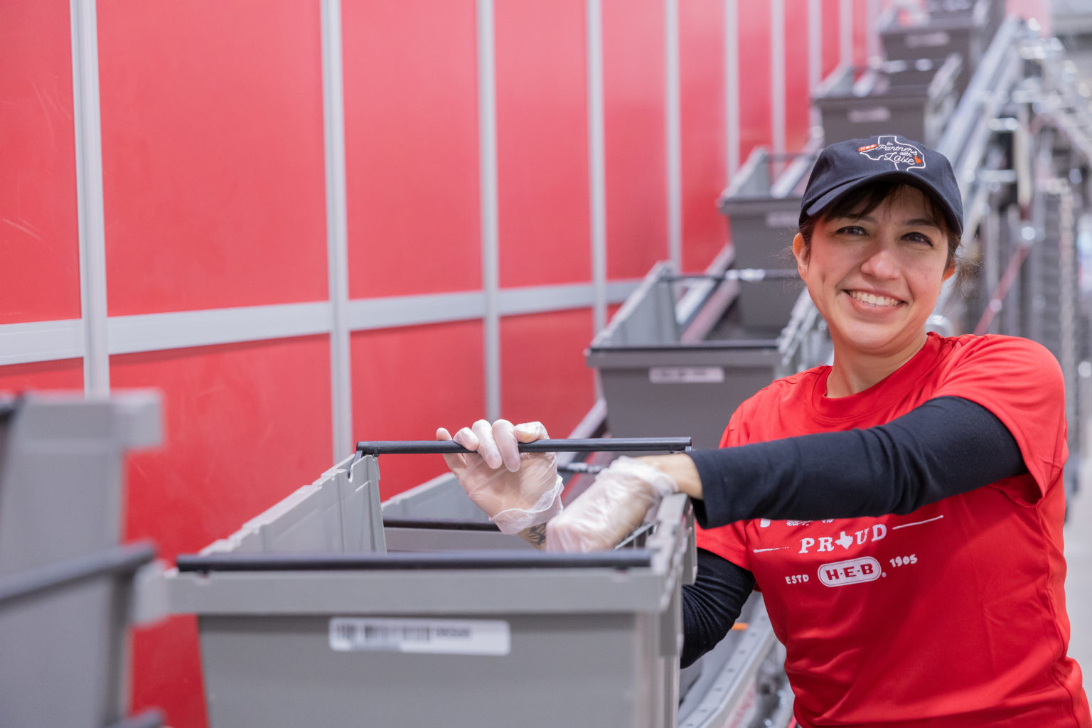 H-E-B Opens E-commerce Fulfillment Center In Leander - H-E-B Newsroom