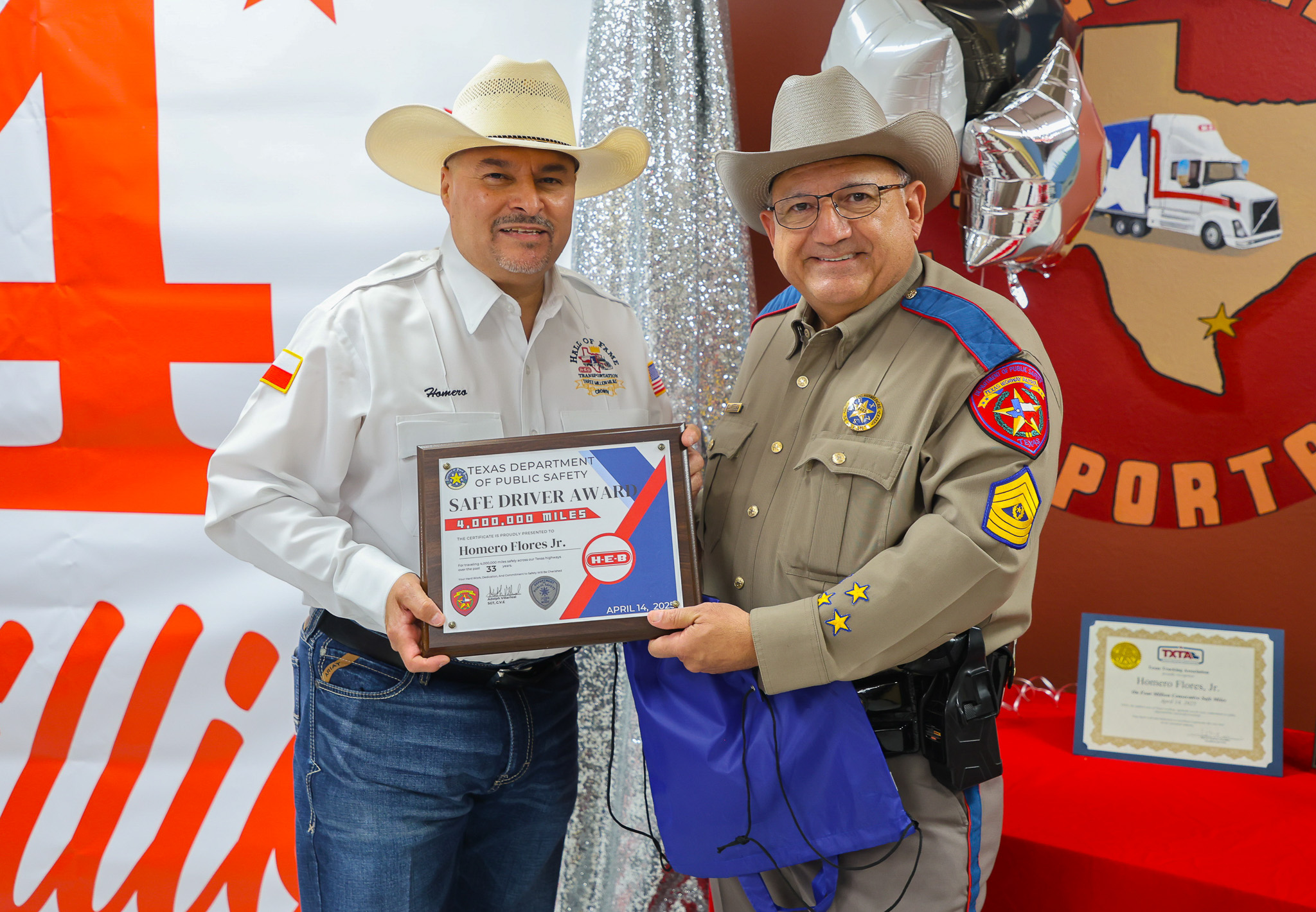 HEB_NEWSROOM_HOMER_FLORES_3100