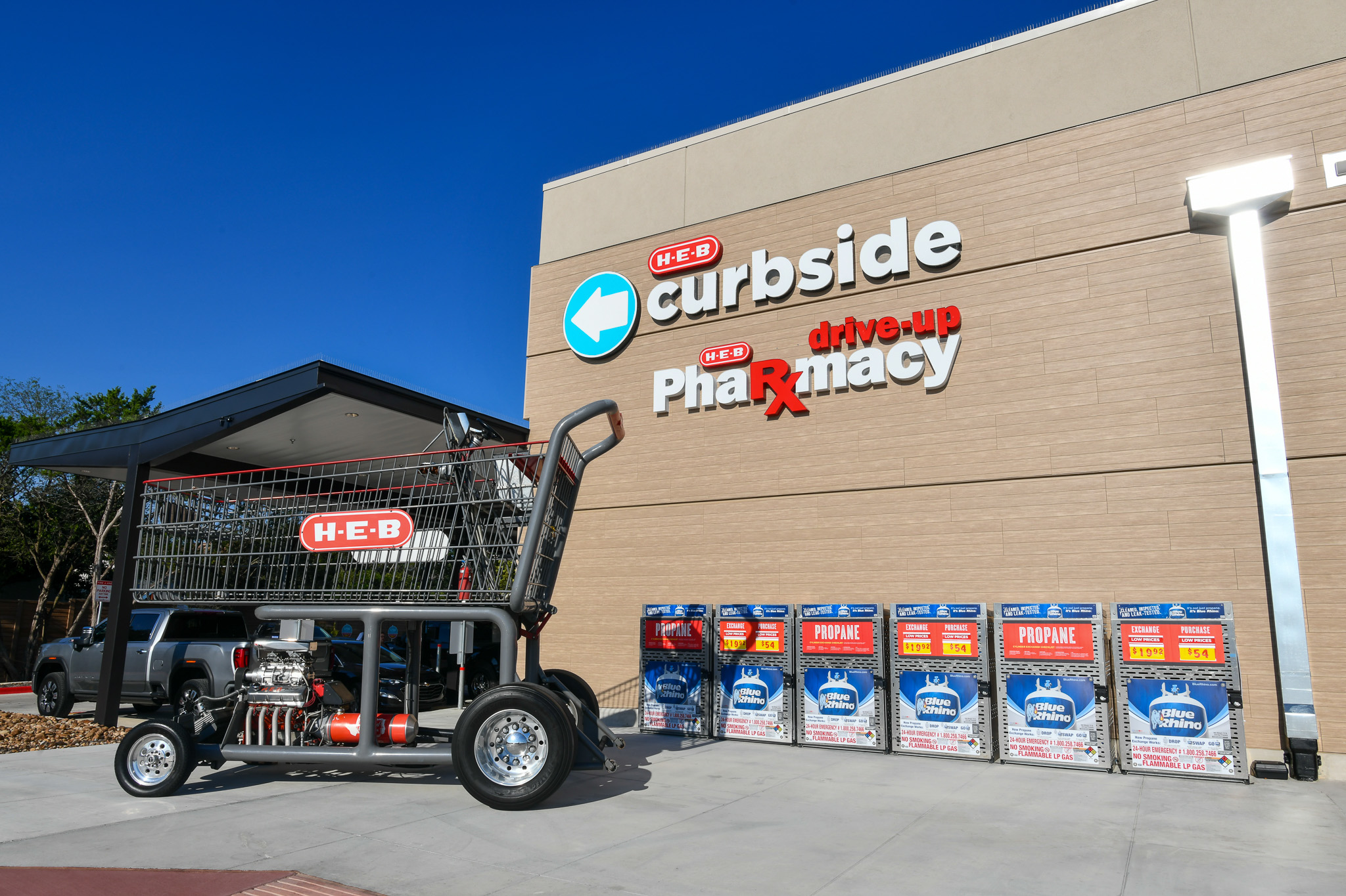 HEBNR_SA51_JTT_5528_PHARMACY&CURBSIDE