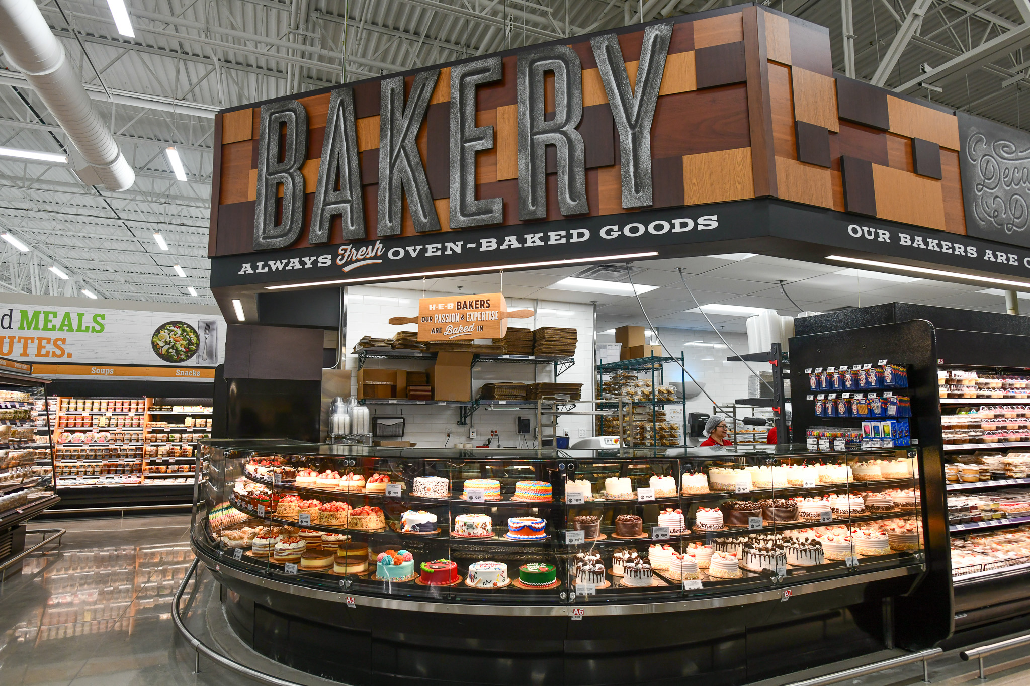 HEBNR_SA51_JTT_5673_BAKERY3
