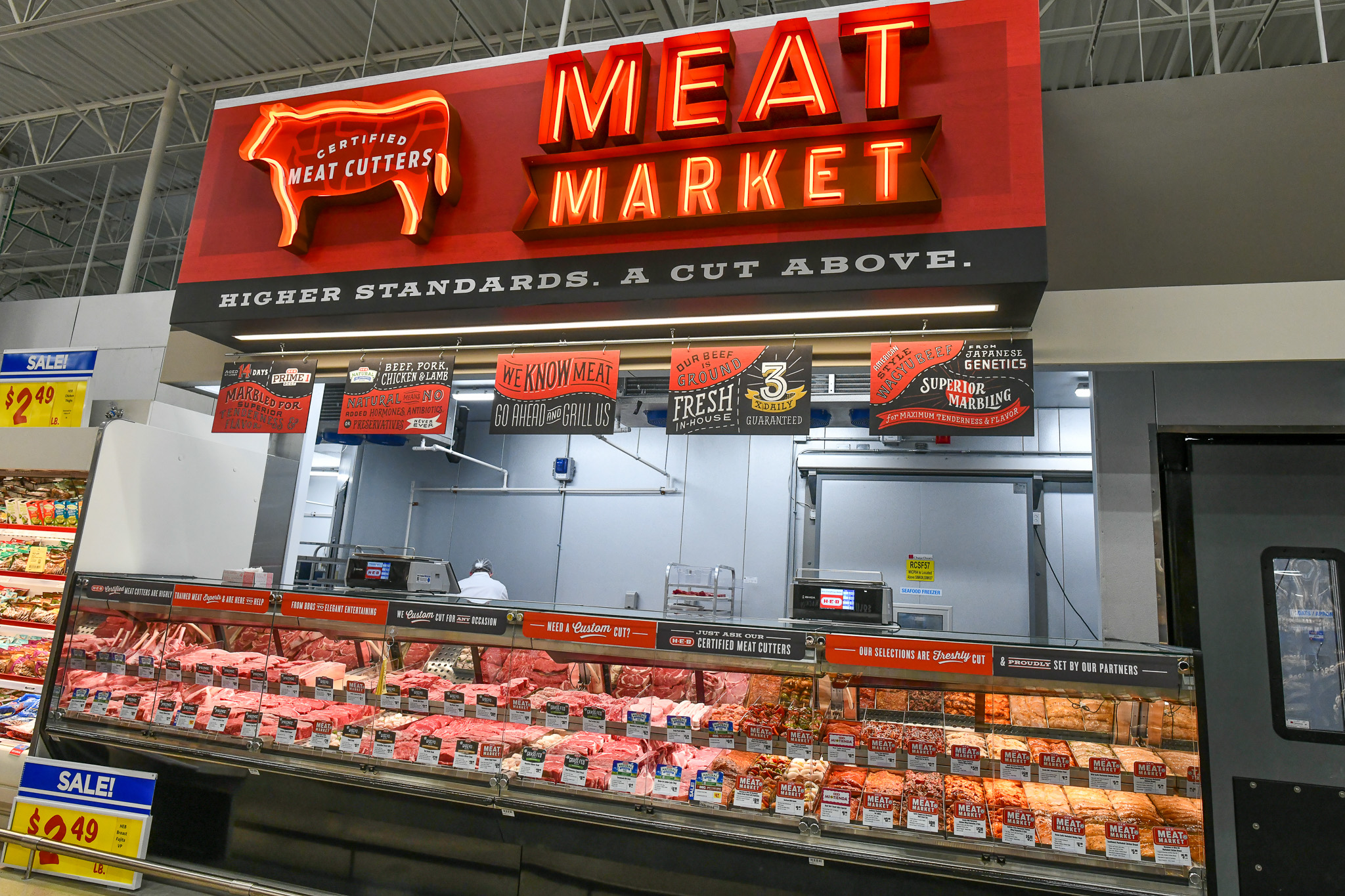 HEBNR_SA51_JTT_5764_MEATMARKET