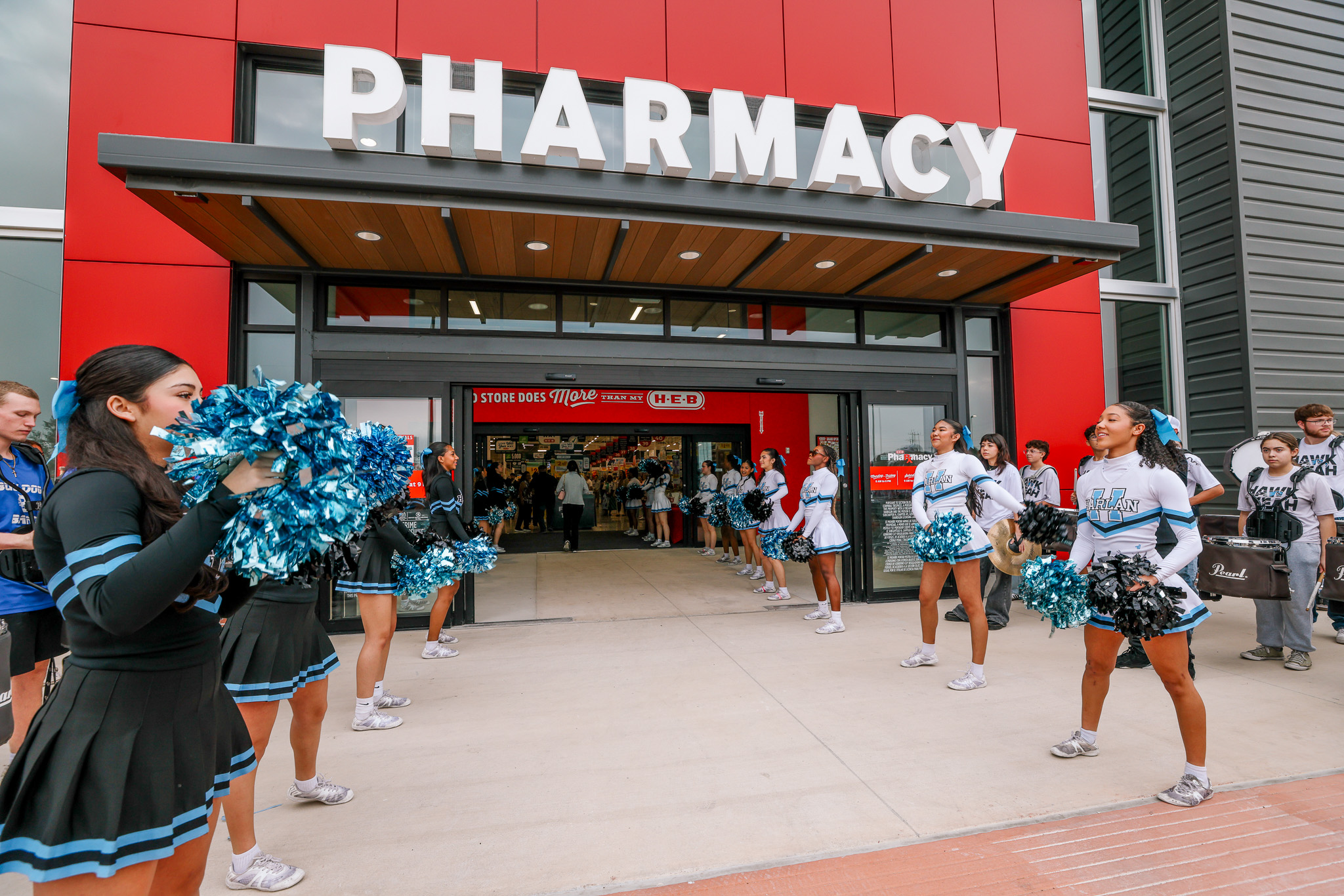 HEB | Culebra Rd SATX Ribbon Cutting