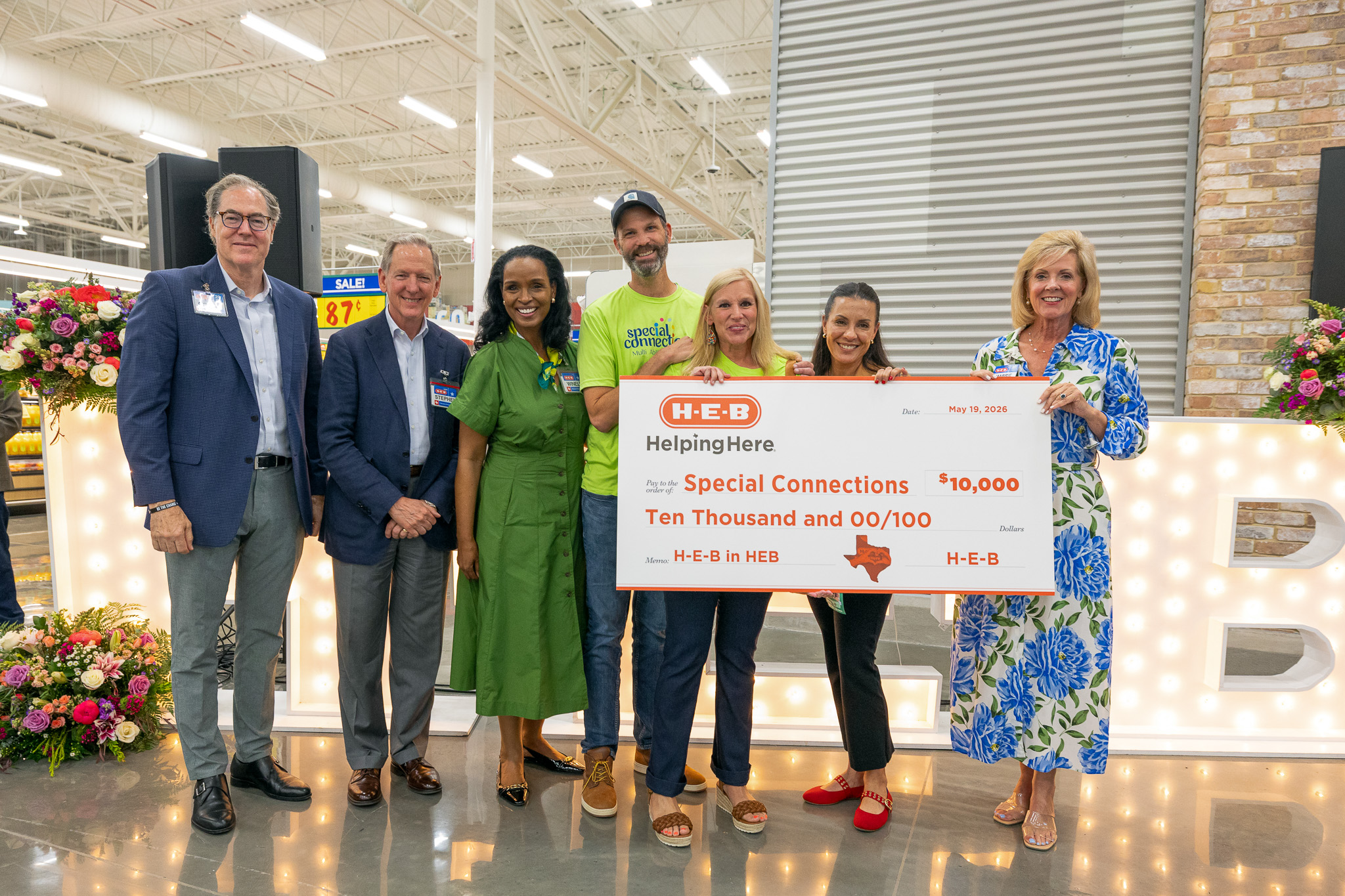 HEBNR_MIDCITIES_RIBBONCUTTING-1365